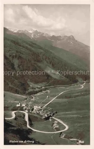 AK / Ansichtskarte Stuben Arlberg Flexenstrasse Vorarlberg AT Bergdorf Arlberg Bergwiesen Kirche Wald Berge Gebirgstal Serpentinen