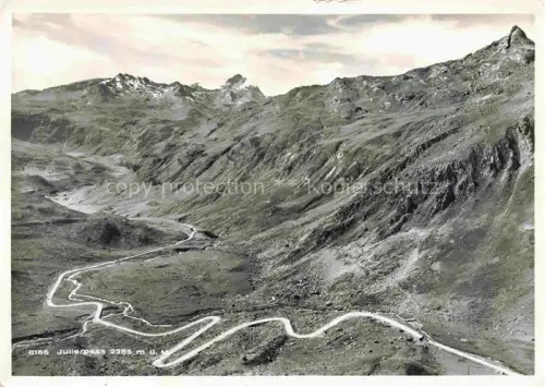 AK / Ansichtskarte Julierpasshoehe 2284m GR Julierpass Passstrasse Serpentinen Berge Hochgebirge Panorama