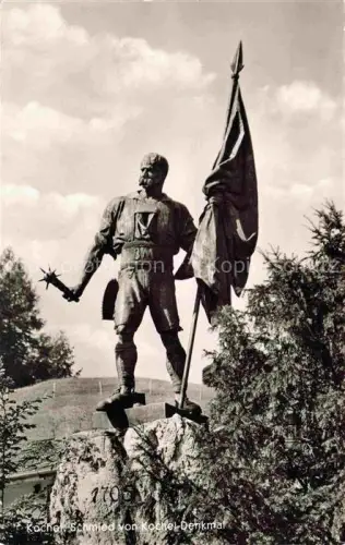 AK / Ansichtskarte Kochel am See Bayern Schmied-von-Kochel Denkmal Statue Flegel Fahne Bronze Baeume Kriegerdenkmal