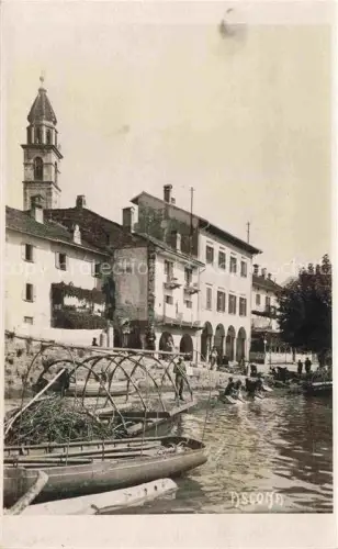 AK / Ansichtskarte Ascona Lago Maggiore TI Hafen Kirchturm Arkaden Boote Lago-Maggiore Altstadthaeuser