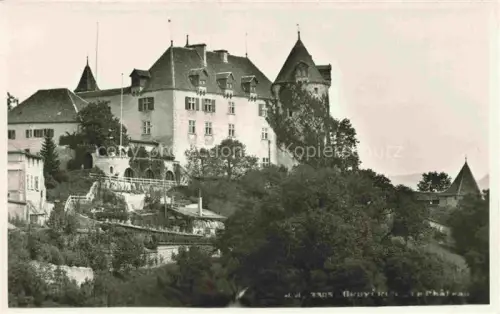 AK / Ansichtskarte Gruyeres  Gruyere Greyerz FR Château Schloss Burg Turm Huegel Baeume