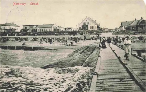 AK / Ansichtskarte NORDERNEY Nordseebad Niedersachsen Strand Strandpromenade Steg Badegaeste Strandkoerbe Nordsee Badeanstalt Wellengang