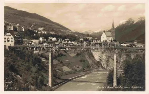 AK / Ansichtskarte Schuls Scuol GR Innbruecke Inn Stadtansicht Kirche Berge Alpen
