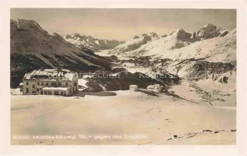 AK / Ansichtskarte Muottas Muragl Muottas Murail 2453m GR Berghotel Engadin Winterlandschaft Schnee Alpen Gebirge Tal