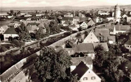 AK / Ansichtskarte Noerdlingen Bayern Loepsinger-Tor Deininger-Tor Stadtmauer Stadtpanorama Kirchturm Daecher