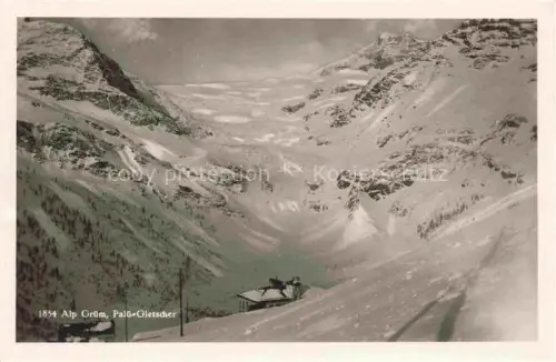 AK / Ansichtskarte Alp Gruem Bernina GR Palue-Gletscher Schnee Berge Bergstation Gebaeude Berglandschaft