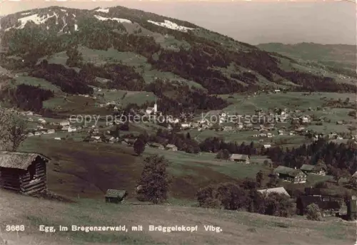 AK / Ansichtskarte Egg Bregenzerwald Vorarlberg AT Bregenzerwald Brueggelekopf Talansicht Wiesen Dorf Kirche Bergwald Holzstadel