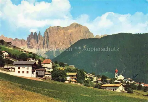 AK / Ansichtskarte Tiers Tires Rosengarten Trento IT Catinaccio Rosengarten Dolomiten Bergdorf Kirche Wiesen Wald Berge