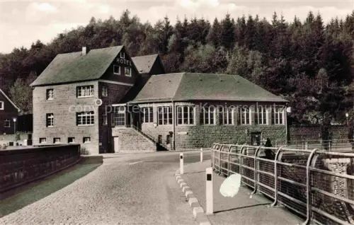 AK / Ansichtskarte Derschlag Gummersbach NRW Aggertalsperre Hotel Raststaette Bruecke Wald Talsperre Kopfsteinpflaster