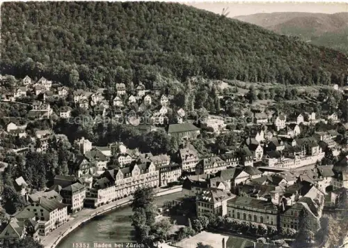 AK / Ansichtskarte BADEN  AG (Schweiz) Limmat Fluss Altstadt Haeuser Waldhuegel Fliegeraufnahme