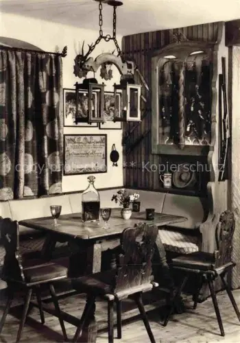 AK / Ansichtskarte BAD MERGENTHEIM BW Jagdstube Hirschgeweih Jagdgewehre Holzmoebel Rustikalstil Bierkrug Weinkaraffe Wandbilder Innenansicht