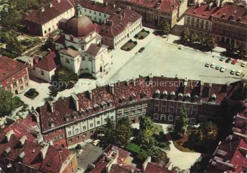 AK / Ansichtskarte Wesola Warschau Rynek-Nowego-Miasta Kirche Kuppel Altstadt Luftbild Platz Autos