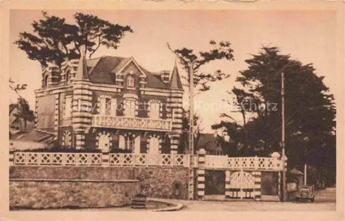 AK / Ansichtskarte PORNICHET Saint-Nazaire 44 Loire-Atlantique Villa Les-Boserès Avenue-Gabrielle Eingangstor Baeume Auto