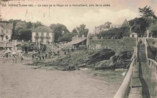 AK / Ansichtskarte PORNIC 44 Loire-Atlantique Plage-de-la-Noëveillard Jetée Strand Meer Gebaeude Badebesucher Felsen Treppe