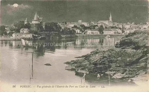 AK / Ansichtskarte PORNIC 44 Loire-Atlantique Entrée-du-Port Clair-de-Lune Port Burg Kirche Mond Felsen Nachtaufnahme
