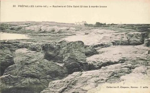 AK / Ansichtskarte Prefailles Saint-Nazaire 44 Loire-Atlantique Rochers Côte-Saint-Gildas Kueste Felsen Ebbe Meer Haus