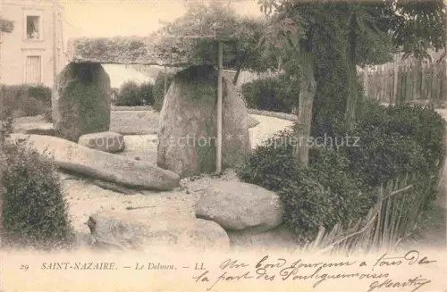 AK / Ansichtskarte ST-NAZAIRE  SAINT-NAZAIRE 44 Loire-Atlantique Dolmen Megalith Kreuz Garten Baeume Hecke Haus