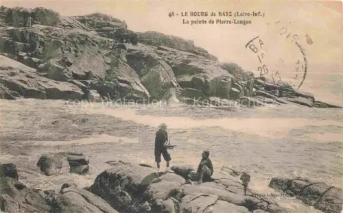AK / Ansichtskarte Le Bourg-de-Batz-sur-Mer Saint-Nazaire 44 Loire-Atlantique Pointe-de-Pierre-Longue Felsen Kueste Meer Brandung Frau Kind Atlantik