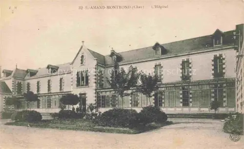 AK / Ansichtskarte Saint-Amand-Montrond Saint-Amand-Mont-Rond 18 Cher Hôpital Krankenhaus Parkanlage Baeume Fassade Garten