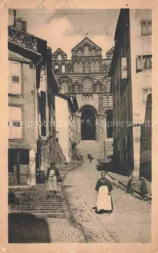 AK / Ansichtskarte Le Puy-en-Velay 43 Haute-Loire Cathédrale Montée-de-la-Cathédrale Rue-des-Tables Gasse Kopfsteinpflaster Passanten Treppe
