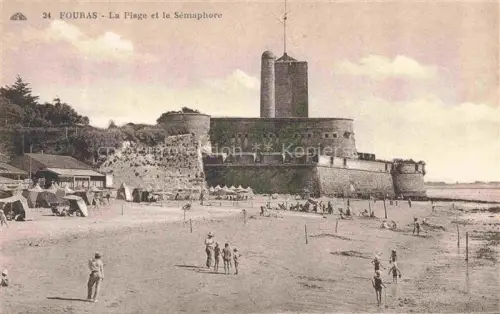 AK / Ansichtskarte FOURAS-LES-BAINS 17 Charente-Maritime Plage Sémaphore Fort Strand Badegaeste Zelte Meer