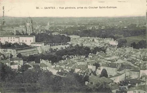AK / Ansichtskarte SAINTES 17 Charente-Maritime Clocher-Saint-Eutrope Kirchturm Daecher Stadtbild Felder Baeume