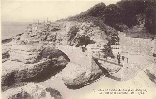 AK / Ansichtskarte SAINT-PALAIS-SUR-MER Rochefort 17 Charente-Maritime Pont-de-la-Corniche Felsen Kueste Meer Bruecke Frau Côte-d Argent