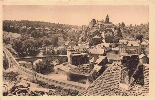 AK / Ansichtskarte Uzerche Tulle 19 Correze Bruecke Fluss Altstadt Kirche Chateau Baeume Huegel Dach