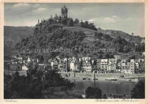 AK / Ansichtskarte Cochem Kochem Mosel Reichsburg Mosel Bruecke Fachwerkhaus Altstadt Weinberg Huegel