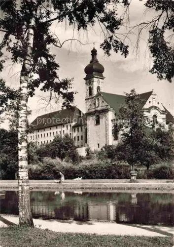 AK / Ansichtskarte Ehingen Donau BW Konvikt Klosterkirche Zwiebelturm Barockkirche Teich Birke Schwaene Baeume