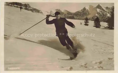 AK / Ansichtskarte Skifahren Skiing Telemark
