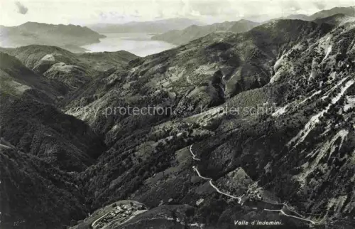 AK / Ansichtskarte Indemini TI Valle-d Indemini Lago-Maggiore Berge Tal Wald Dorf Kurvenstrasse