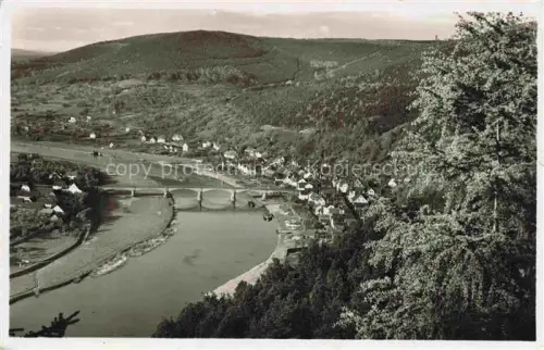 AK / Ansichtskarte Freudenberg Main Baden BW Main Fluss Bruecke Dorf Haeuserzeilen Wald Huegel