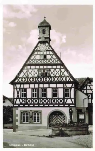 AK / Ansichtskarte Kuelsheim Baden Rathaus Fachwerk Brunnen Turm Uhr Marktplatz