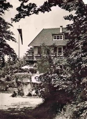 AK / Ansichtskarte Steinknickle 524m Mainhardt Schwaebisch Hall BW Naturfreundehaus Steinknickle Villa Garten Baeume Fahne Terrasse