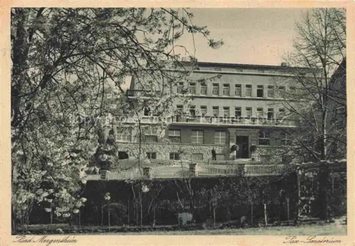AK / Ansichtskarte BAD MERGENTHEIM BW Frau-Sanatorium Kurpark Baeume Gebaeude Balkon Fruehlingsbluete Bismarckstrasse