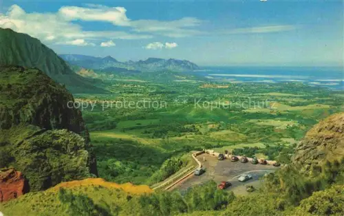 AK / Ansichtskarte Honolulu Hawaii USA Nuuanu-Pali Bergpass Tal Panorama Kuestenblick Autos Oahu Passhoehe