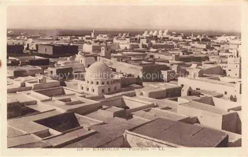 AK / Ansichtskarte KAIROUAN Qairawan Tunesie Kuppel Minarett Altstadt Daecher Vogelschau Moscheen Lehmbauten