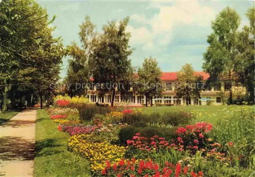 AK / Ansichtskarte Schoemberg  Schwarzwald Calw BW Kurgarten Kurhaus Blumenbeete Park Birken Kurbetrieb