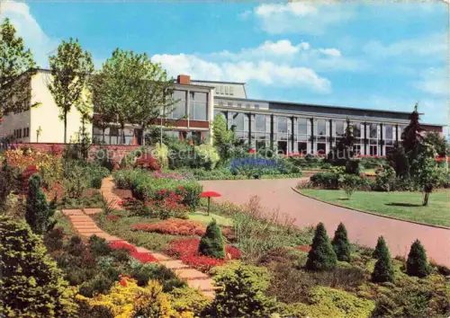 AK / Ansichtskarte GoePPINGEN BW Stadthalle Park Blumenbeete Gartenanlage Coniferen Gebaeude