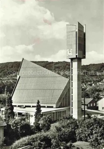 AK / Ansichtskarte Kuenzelsau St-Paulus-Kirche Moderne-Architektur Glockenturm Kirchenbau Wald Huegel