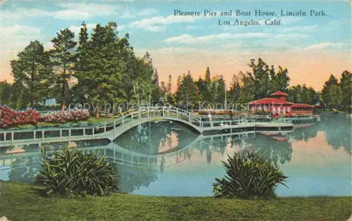 AK / Ansichtskarte LOS ANGELES California USA Pleasure-Pier Boat-House Lincoln-Park See Bruecke Bootssteg Baeume