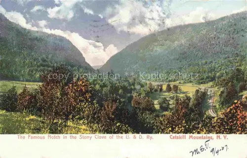 AK / Ansichtskarte Catskill Mountains New York USA Stony-Clove Bergtal Waldberge Wiesen Wolken Tal-Einschnitt Eisenbahn Baeume