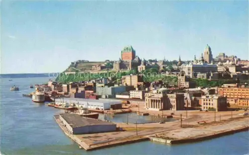 AK / Ansichtskarte QUEBEC-City Canada Hafen Château-Frontenac Felsen Ufer Panorama Schiffe Oberstadt Unterstadt St-Laurent