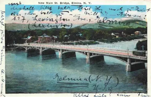 AK / Ansichtskarte Elmira New York USA New-Main-St-Bridge Bruecke Fluss Strassenbahn Huegel Stadtansicht Bogenbruecke