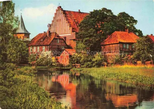 AK / Ansichtskarte Luechow Wendeland Jeetzel Fluss Kloster Fachwerkhaus Kirche Spiegelung Backsteingiebel Stadtansicht