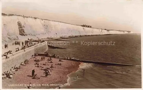 AK / Ansichtskarte BRIGHTON  East Sussex UK Undercliff-Walk Black-Rock Kreidefelsen Strandpromenade Strand Badegaeste Steilkueste Meer