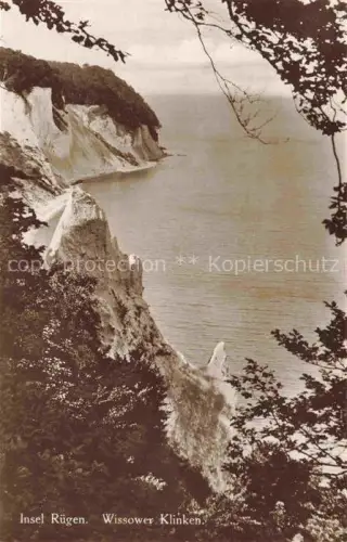 AK / Ansichtskarte Wissower Klinken Sassnitz Ruegen Wissower-Klinken Kreidefelsen Ostsee Steilkueste Baeume Meer Felsen