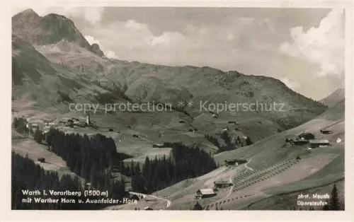 AK / Ansichtskarte Warth 1500m Arlberg Vorarlberg AT Warther-Horn Auenfelder-Horn Bergdorf Kirche Almhuetten Tannen Alpwiesen Arlberg
