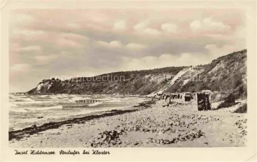 AK / Ansichtskarte Kloster Hiddensee Steilufer Ostsee Hiddensee Strand Strandkorb Kueste Klippe
